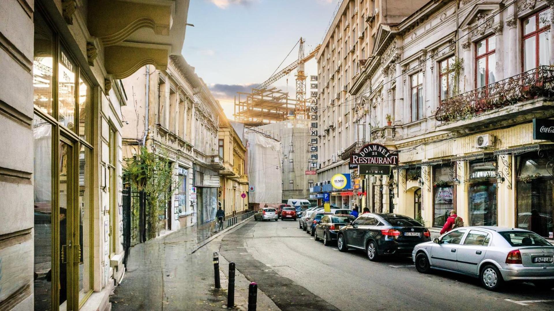 Historic Charm, Modern Comfort - In The Heart Of The Old Town *