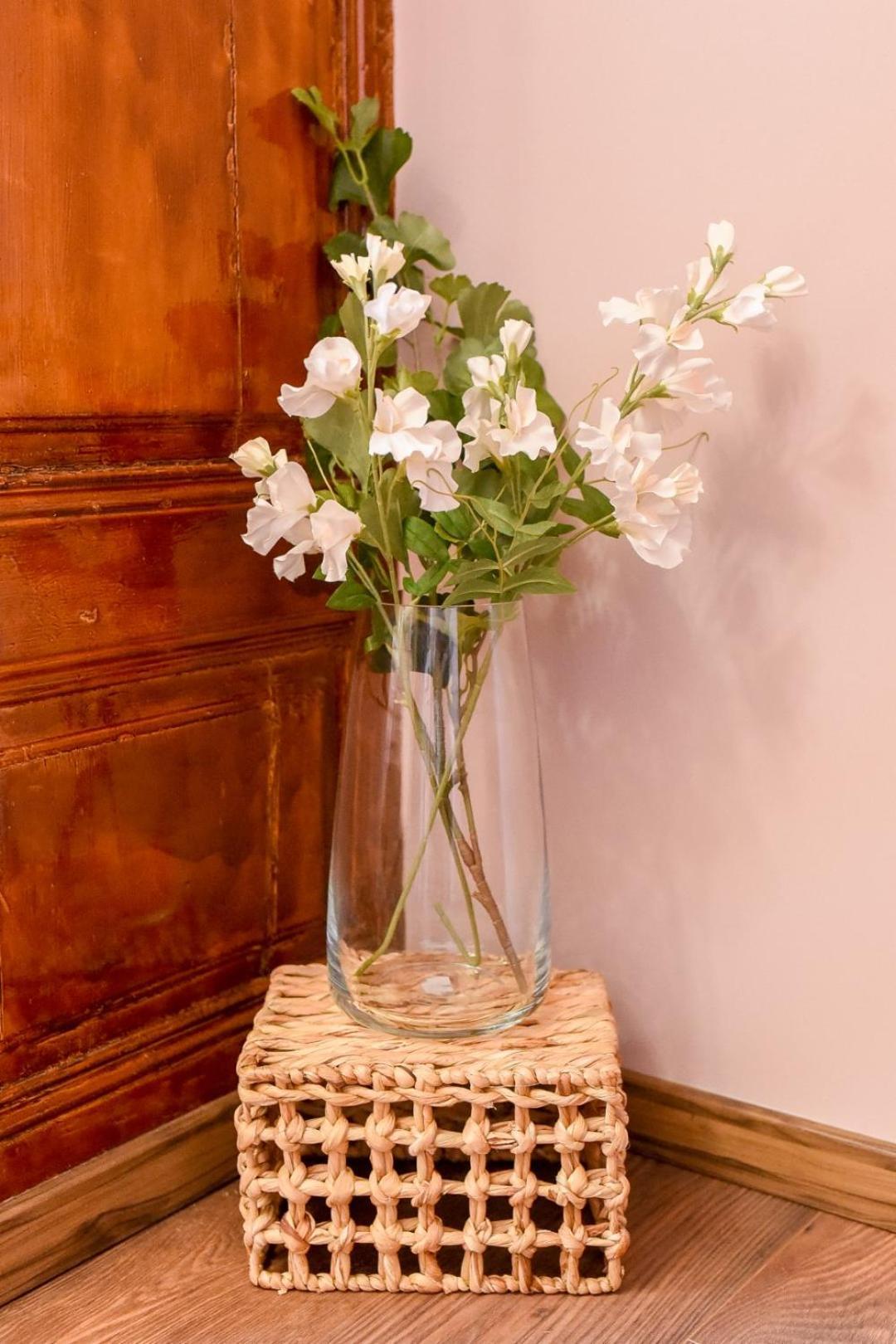 Historic Charm, Modern Comfort - In The Heart Of The Old Town Apartment Bucharest